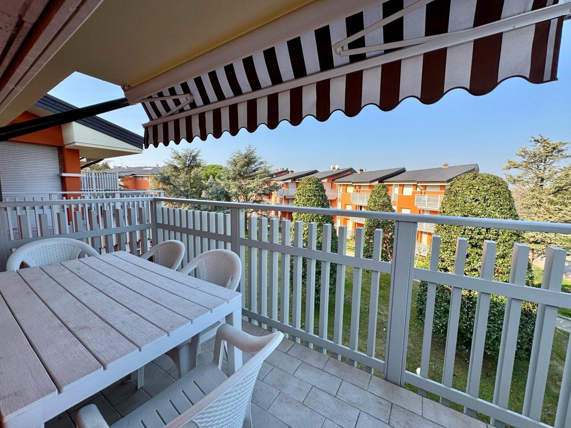 פסקיארה דל גארדה Premium Apartments Peschiera מראה חיצוני תמונה