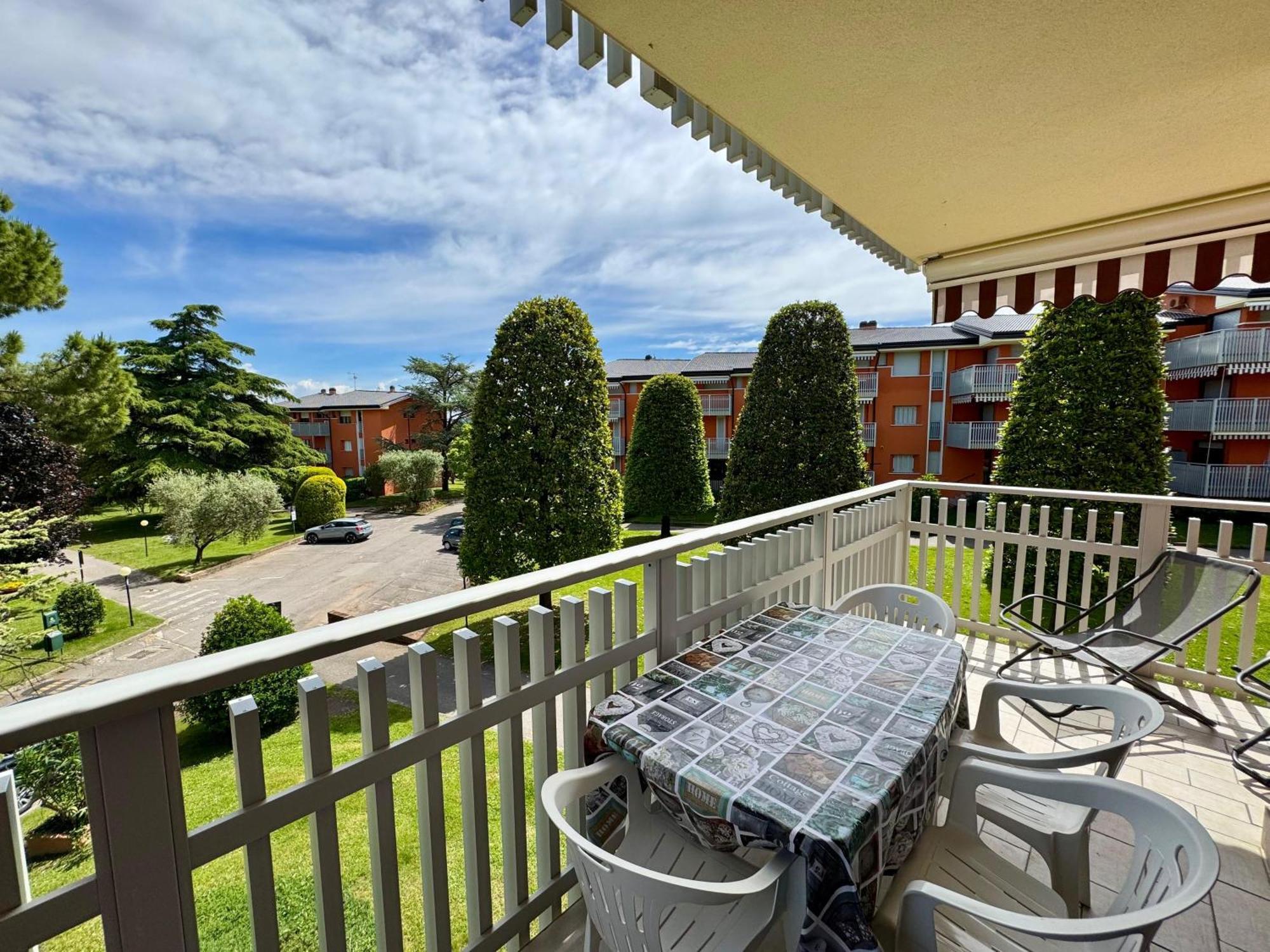 פסקיארה דל גארדה Premium Apartments Peschiera מראה חיצוני תמונה
